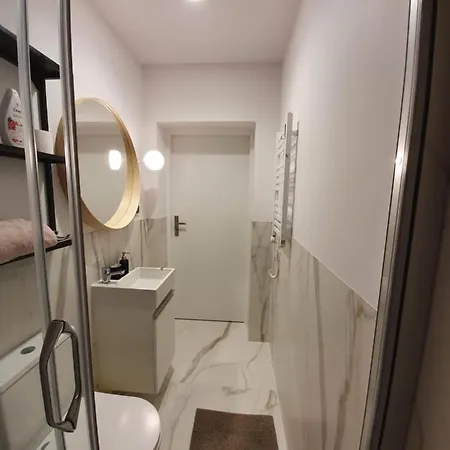 Takie Studio, Ze Zal Nie Wynajac *