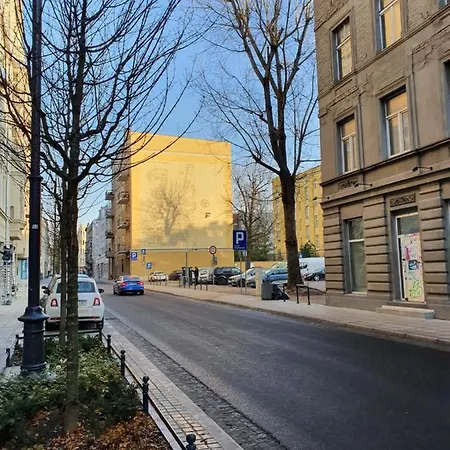 Takie Studio, Ze Zal Nie Wynajac Апартаменты *